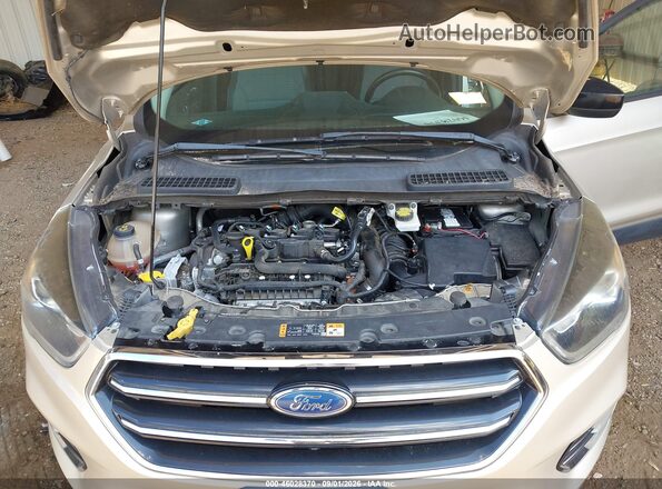 1FMCU9GD3JUC10421 2018 FORD ESCAPE Gold Vista trasera