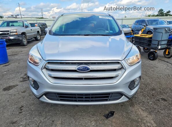 1FMCU9GD3KUA86815 2019 FORD ESCAPE Gray Widok z przodu