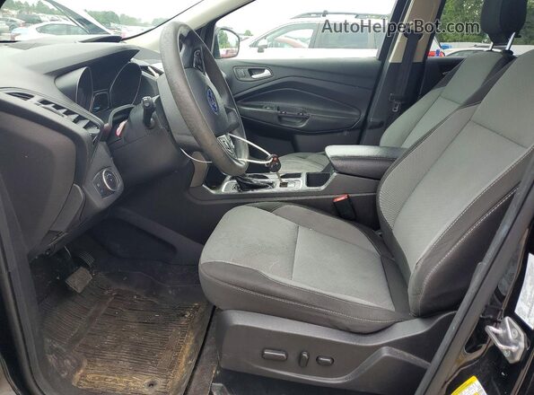 1FMCU9GD5JUB63649 2018 FORD ESCAPE Черный Вид салона спереди
