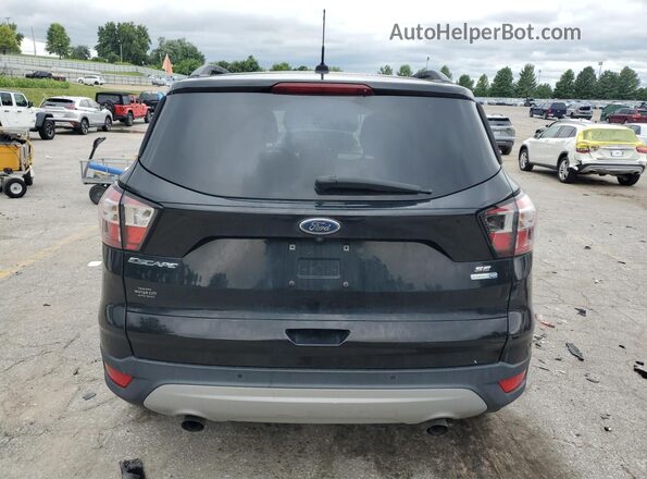 1FMCU9GD5JUB63649 2018 FORD ESCAPE Черный Вид сзади