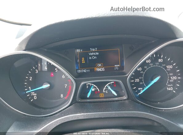 1FMCU9GD5JUD08494 2018 FORD ESCAPE White Widok tylnych siedzeń