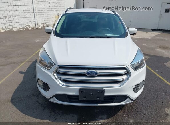 1FMCU9GD5JUD08494 2018 FORD ESCAPE White Widok zestawu wskaźników