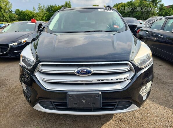 1FMCU9GD6JUC40786 2018 FORD ESCAPE Black Widok z przodu