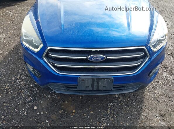 1FMCU9GD7HUE20062 2017 FORD ESCAPE Blue Front view
