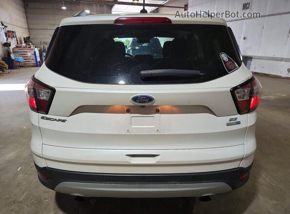 1FMCU9GD7JUB03033 2018 FORD ESCAPE Белый Вид сзади