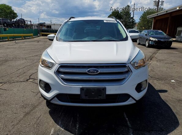 1FMCU9GD7JUD37057 2018 FORD ESCAPE White Դիմացի տեսք