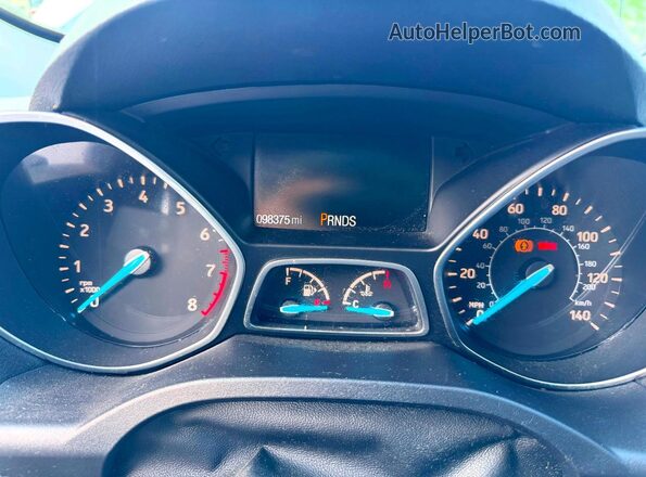1FMCU9GD8HUC04625 2017 FORD ESCAPE White Առջևի վահանակի տեսք