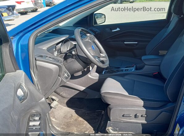 1FMCU9GD9HUA41340 2017 FORD ESCAPE Blue Front interior view