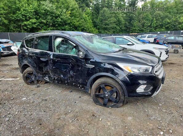 1FMCU9GD9JUC40703 2018 FORD ESCAPE Черный Передняя правая четверть