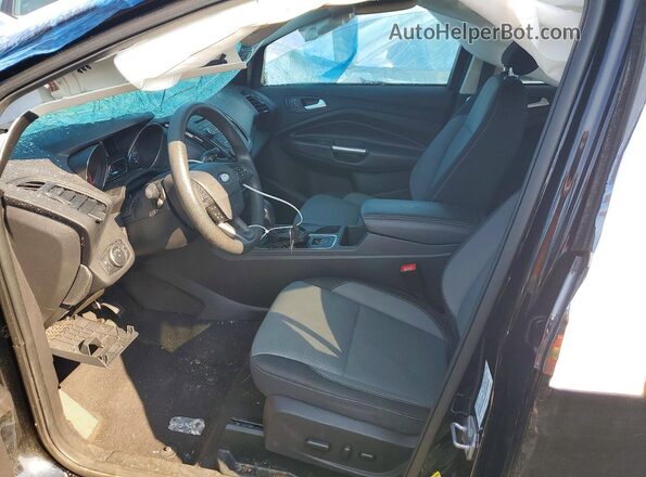 1FMCU9GD9JUC40703 2018 FORD ESCAPE Черный Вид салона спереди