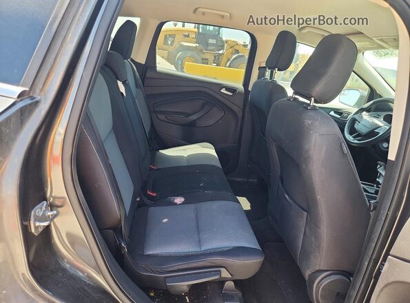 1FMCU9GDXJUB46880 2018 FORD ESCAPE Gray Widok wnętrza z tyłu