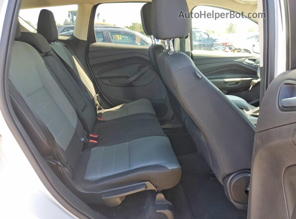 1FMCU9GX0GUB86422 2016 FORD ESCAPE Белый Вид задних сидений