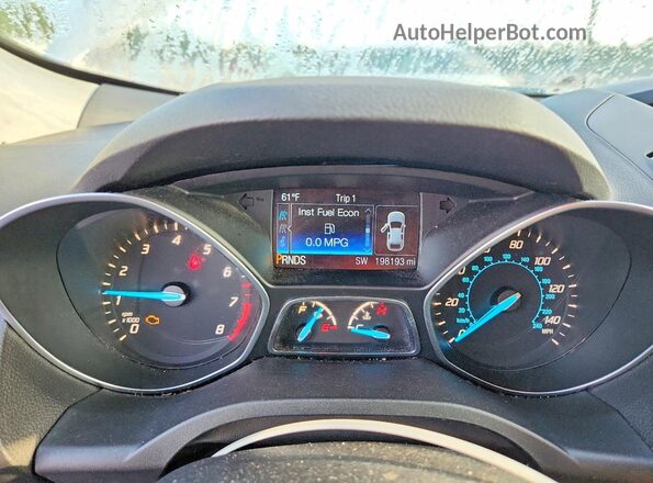 1FMCU9GX2GUB45094 2016 FORD ESCAPE White Vista del cuadro de instrumentos