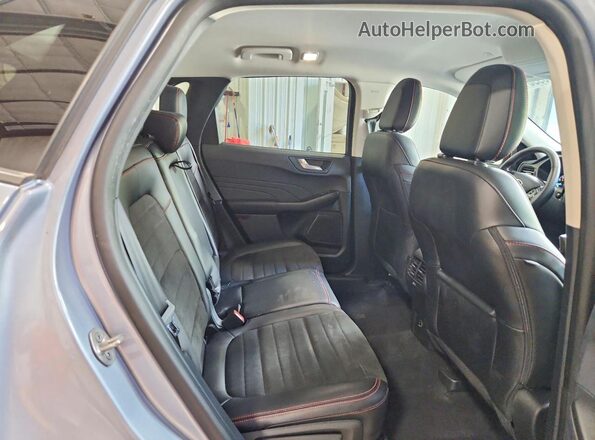 1FMCU9H97NUA97864 2022 FORD ESCAPE Silver Вид задньої частини салону