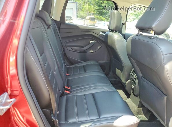 1FMCU9HD1KUB90461 2019 FORD ESCAPE Red Widok wnętrza z tyłu