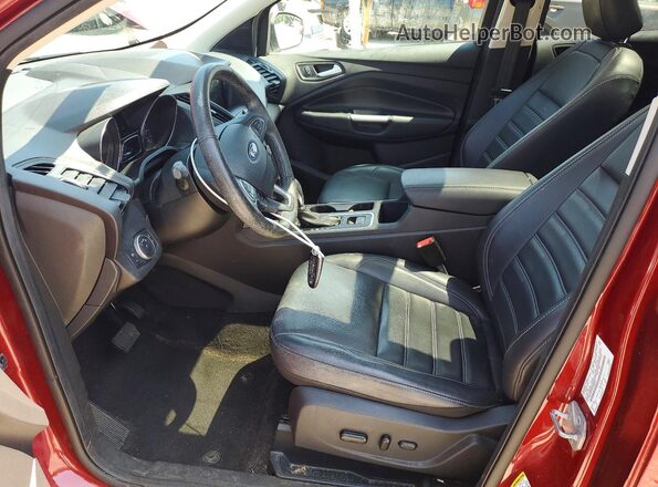 1FMCU9HD1KUB90461 2019 FORD ESCAPE Red Widok wnętrza z przodu