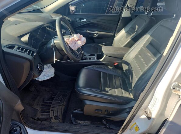 1FMCU9HD2KUB11928 2019 FORD ESCAPE White წინა სალონის ხედი