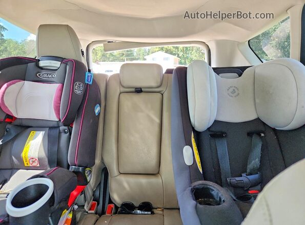 1FMCU9HD7JUC89459 2018 FORD ESCAPE Серебряный Вид задних сидений