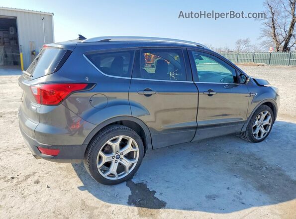 1FMCU9J91KUB94581 2019 FORD ESCAPE Серый Задняя правая четверть