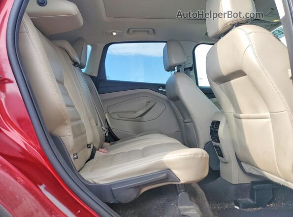 1FMCU9J94HUB89030 2017 FORD ESCAPE Red Vista interior trasera