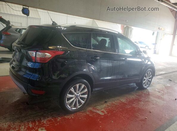 1FMCU9J95JUD55996 2018 FORD ESCAPE Черный Задняя правая четверть