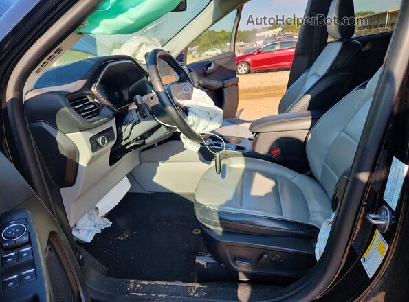 1FMCU9JA5PUB37558 2023 FORD ESCAPE Black Front interior view