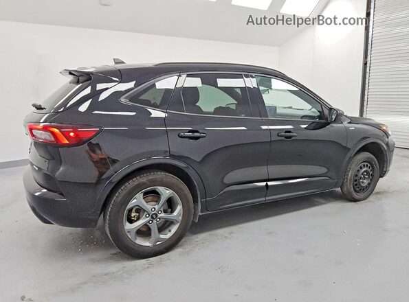 1FMCU9MN3PUA13108 2023 FORD ESCAPE Черный Задняя правая четверть