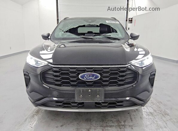 1FMCU9MN3PUA13108 2023 FORD ESCAPE Черный Вид спереди