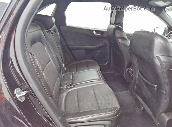 1FMCU9MN3PUA13108 2023 FORD ESCAPE Черный Вид задней части салона