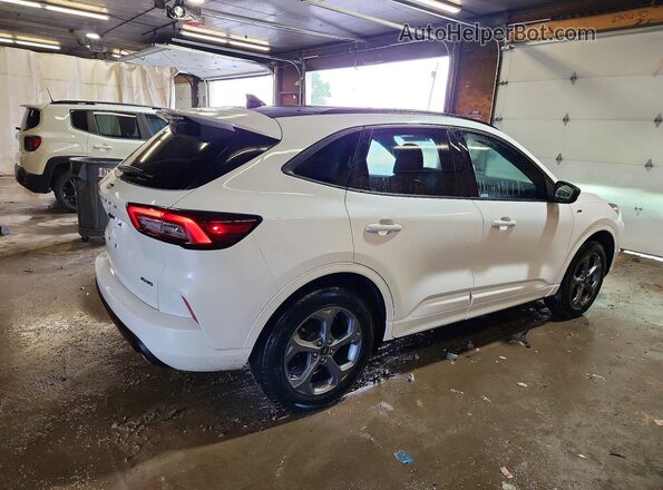 1FMCU9MN3RUA88720 2024 FORD ESCAPE Белый Задняя правая четверть