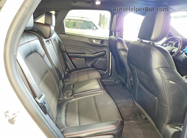 1FMCU9MN3RUA88720 2024 FORD ESCAPE Белый Вид задней части салона