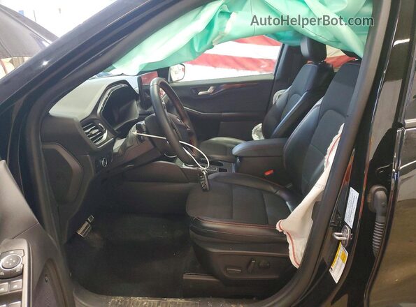 1FMCU9NA7PUB47146 2023 FORD ESCAPE Черный Вид салона спереди