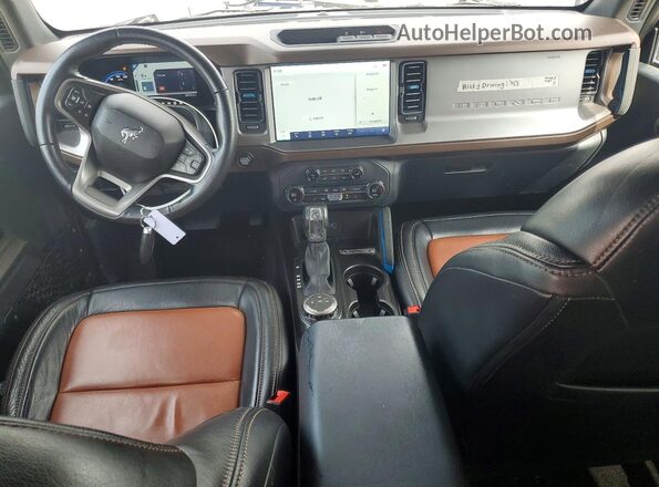 1FMEE5BP1PLB34423 2023 FORD BRONCO Серый Вид панели приборов