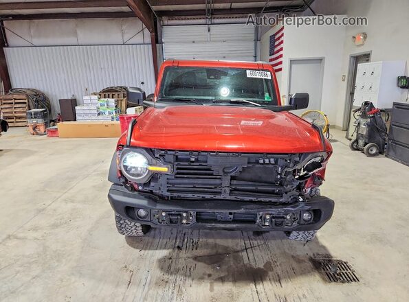 1FMEE5BP8PLB63725 2023 FORD BRONCO Burgundy Widok z przodu