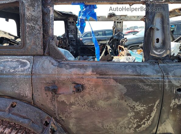 1FMEE5DH0NLB06647 2022 FORD BRONCO Black Widok wnętrza z tyłu