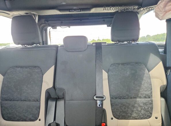 1FMEE5DP1PLB44009 2023 FORD BRONCO Green Rear seats view