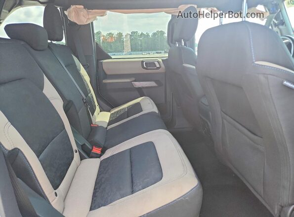 1FMEE5DP1PLB44009 2023 FORD BRONCO Green Rear interior view