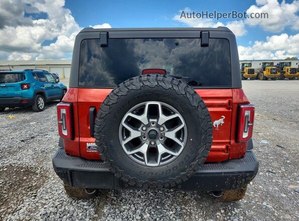 1FMEE9BP1RLB50048 2024 FORD BRONCO Red Вид ззаду