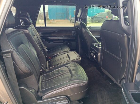 1FMJK2AT9JEA11646 2018 FORD EXPEDITION Brown Widok tylnych siedzeń