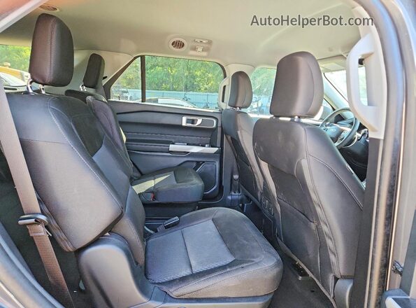1FMSK7DH2PGC23021 2023 FORD EXPLORER Gray Вид задньої частини салону