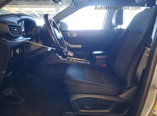 1FMSK7DH4PGA14427 2023 FORD EXPLORER Gray Vista interior delantera