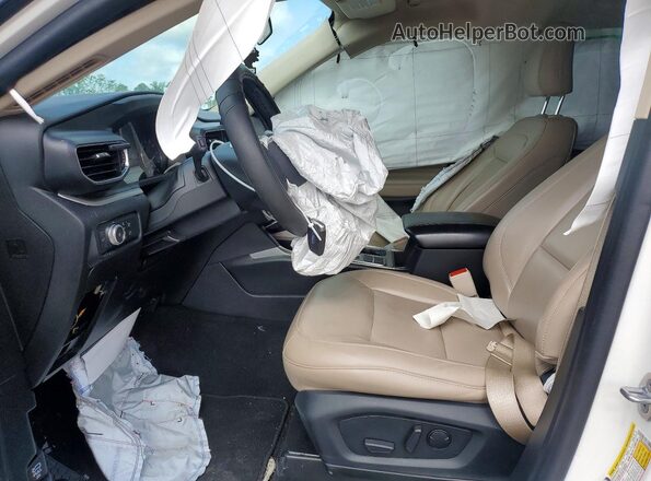 1FMSK7DH8MGB95477 2021 FORD EXPLORER White Vista interior delantera