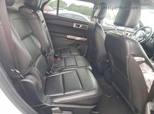 1FMSK7DH8PGA22501 2023 FORD EXPLORER Белый Вид задней части салона