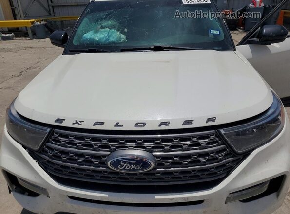 1FMSK7DHXNGC31798 2022 FORD EXPLORER White Սալոնի հետևի տեսք