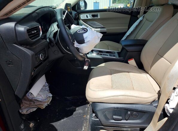1FMSK7FH0RGA76598 2024 FORD EXPLORER Maroon Front interior view