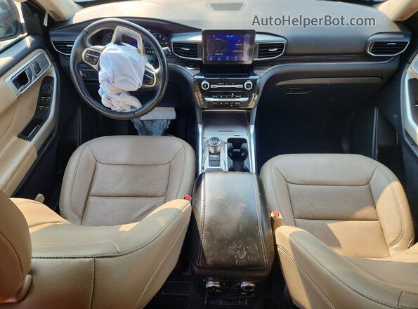 1FMSK7FH2NGA61286 2022 FORD EXPLORER Gray Widok deski rozdzielczej