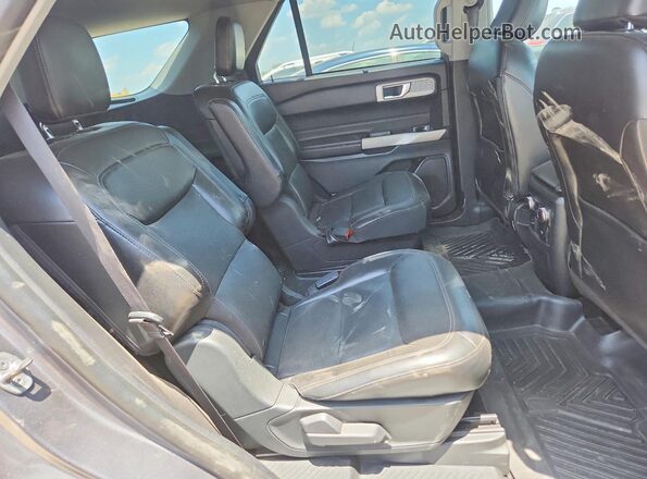 1FMSK7FHXNGA62668 2022 FORD EXPLORER Gray Вид задньої частини салону