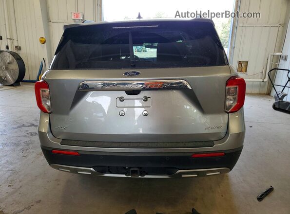 1FMSK8DH2PGB93993 2023 FORD EXPLORER Silver Vista trasera