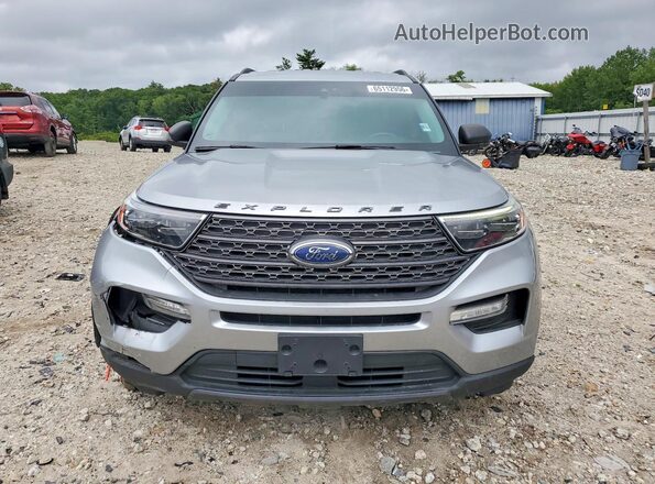 1FMSK8DH5MGA98761 2021 FORD EXPLORER Silver Widok z przodu
