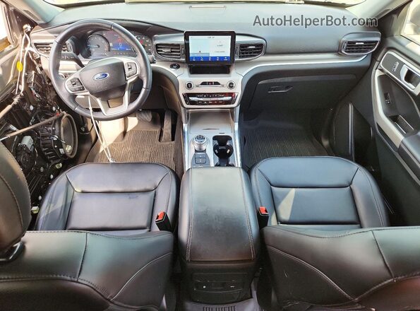 1FMSK8DH7RGA63176 2024 FORD EXPLORER Серый Вид панели приборов